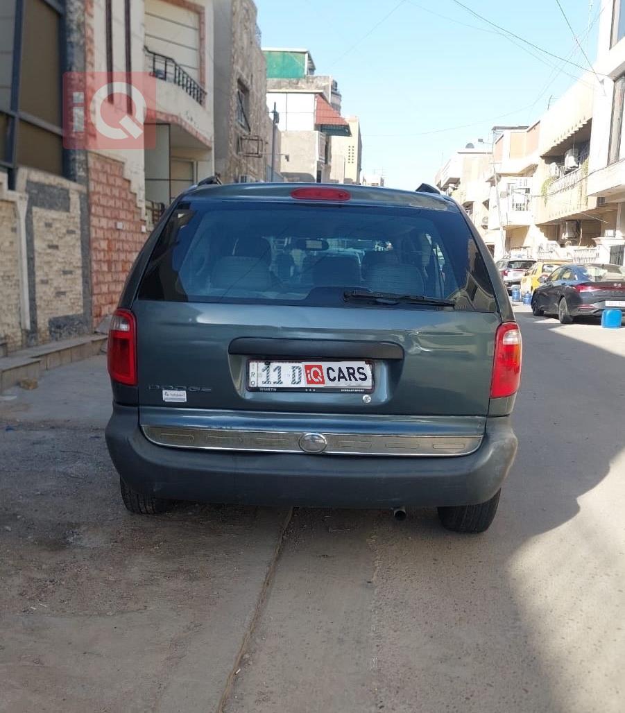 دودج كارافان
